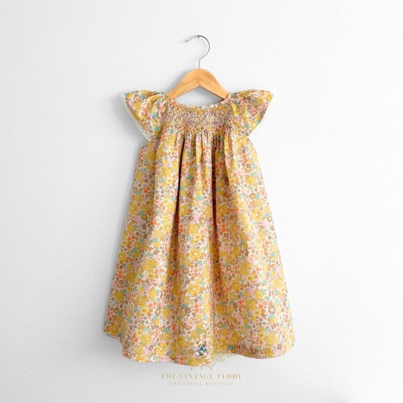 Other - NWT Pretty Girls Smocked Bishop Dress Floral Cute Spring & Summer Casual 9-12M